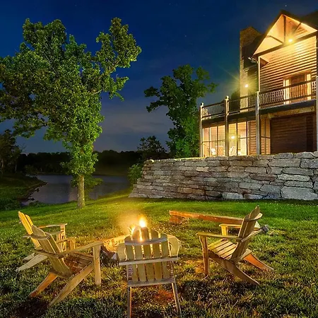 Luxury Lakefront Chalet Resort 2 Pools FREE Amenities Dock Kayaks Waterslide